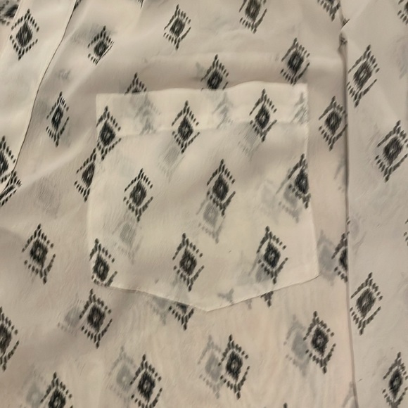 Maurice’s blouse in a size XXL in women - Picture 5 of 6